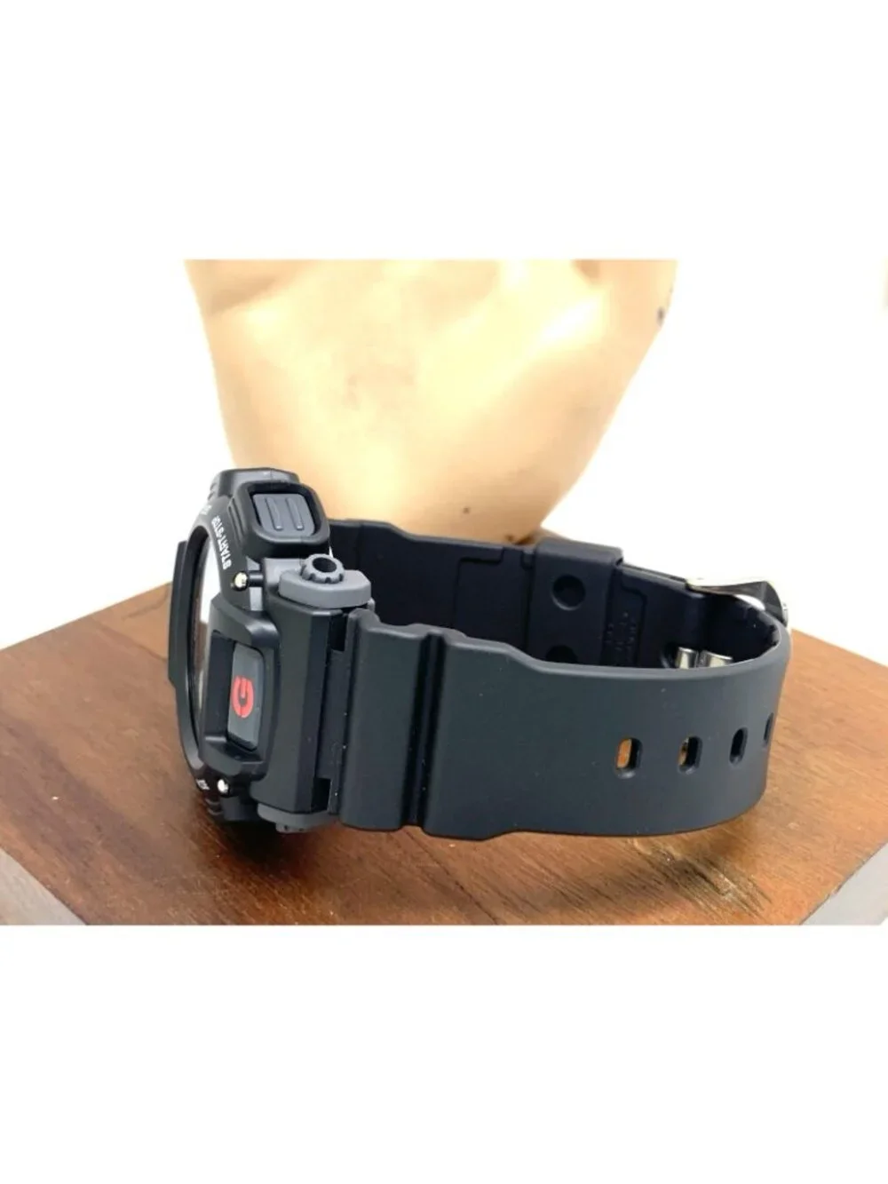 Casio Men's Watch G-Shock DW9052 Quartz Black Red Resin Digital 44mm 3232